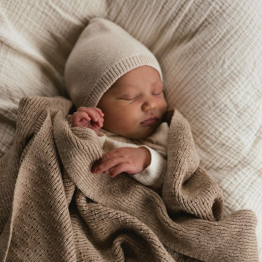 bonnet mutsje baby hvid merinowol cream newborn
