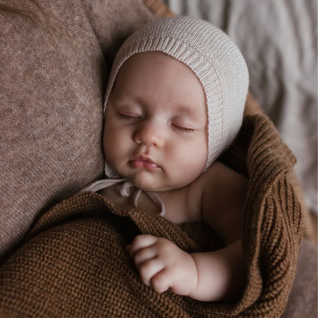 bonnet mutsje baby hvid merinowol cream wol