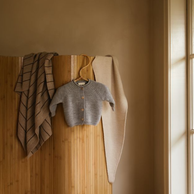 Hvid vest inga grey melange baby