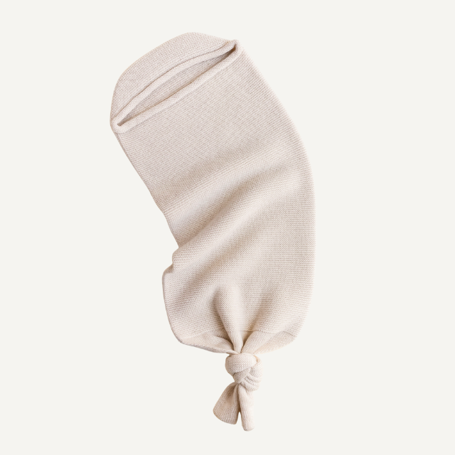 newborn baby cocoon cocon hvid cream