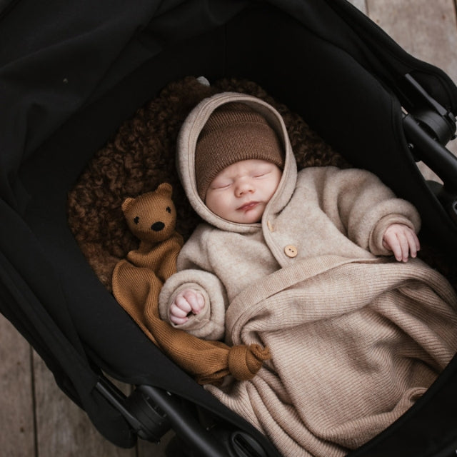 hvid wollen baby deken sand