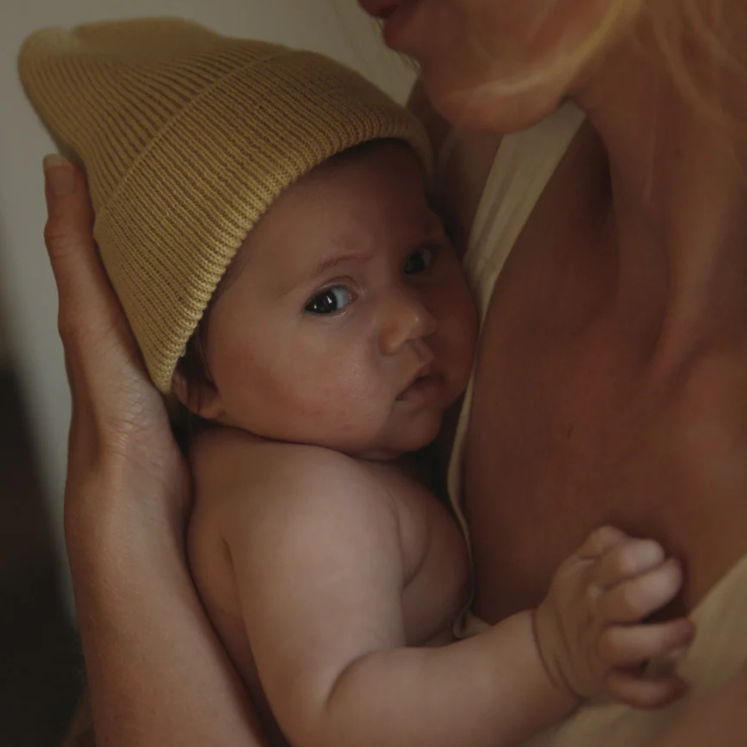 hvid wollen muts beanie licht geel baby