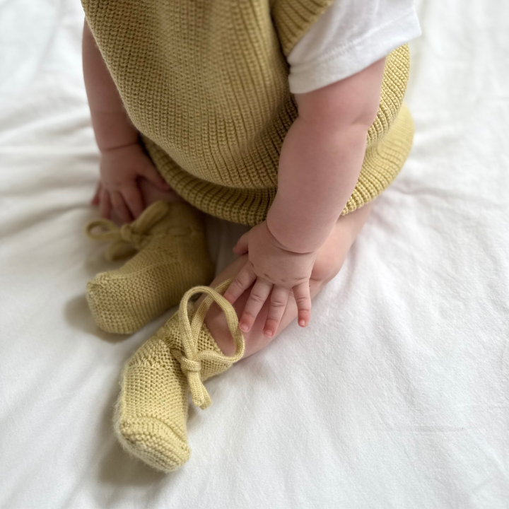 Hvid slippers made of merino wool light yellow