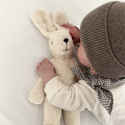 Senger cuddly white rabbit