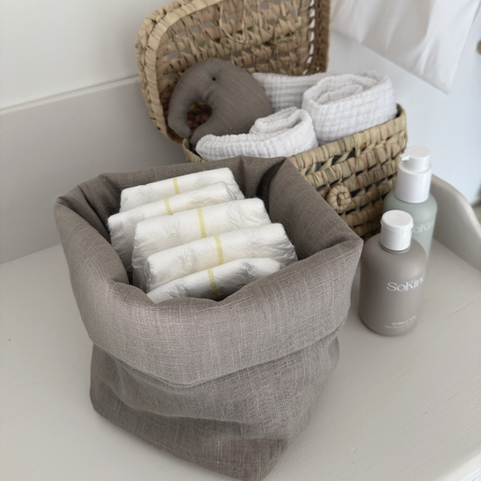 linnen opbergmand taupe bruin babykamer kinderkamer