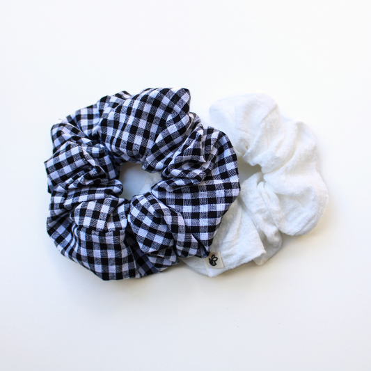 Scrunchie zwart wit geruit groot