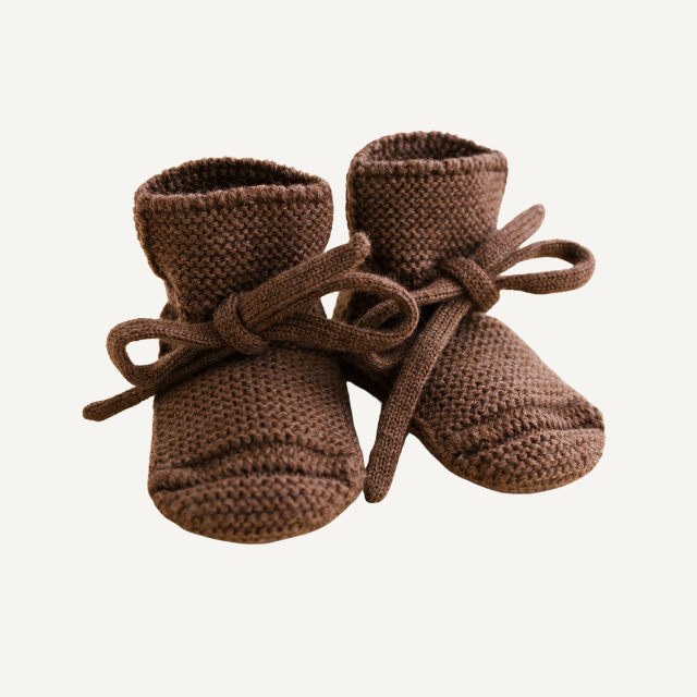 hvid slofjes mocha bruin merinowol baby