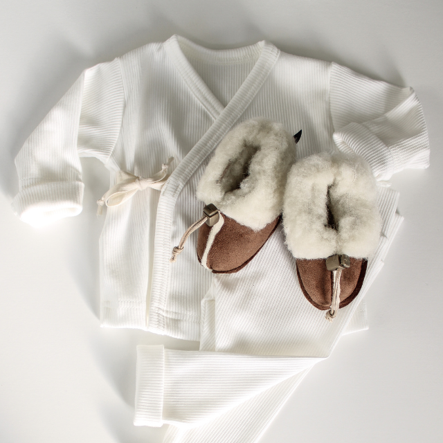 Two thirteen newborn set