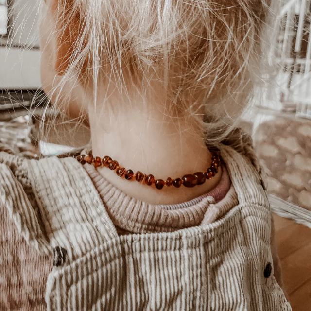 voorbeeld Barnsteen ketting kind cognac 32 cm