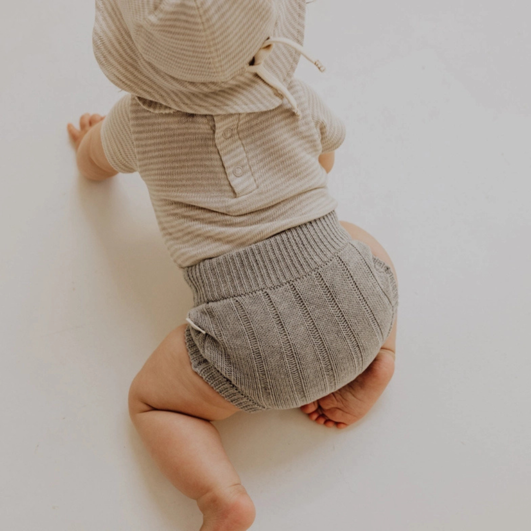 Finch & Fable zonnehoed baby gestreept stone