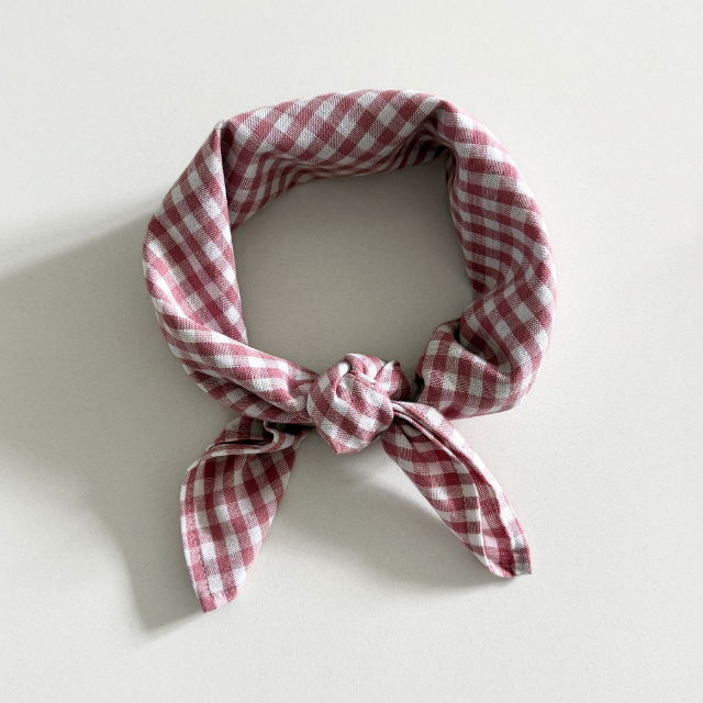 oud roze geruit sjaaltje baby kids