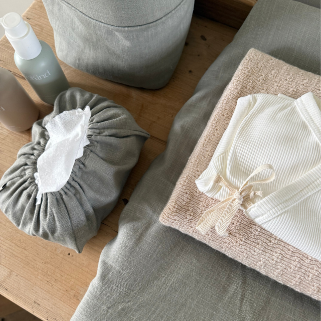 KiCo Label wrap blanket with maxi-cosi openings