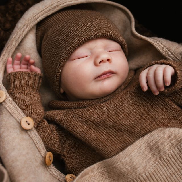 Hvid wollen trui georgette mocha baby
