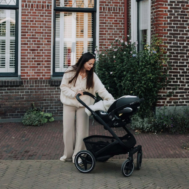 KiCo Label wikkeldeken in een maxi-cosi