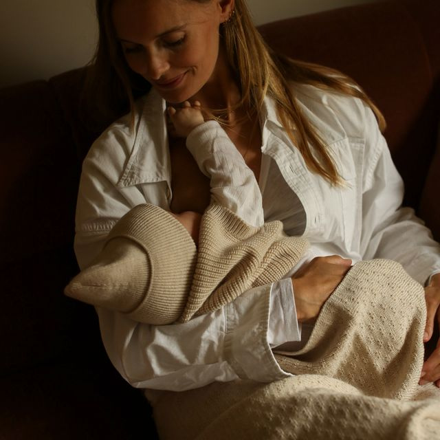 hvid beanie fonzie muts newborn baby cream beige merinowol