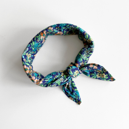 sjaaltje kids bloemen blauw