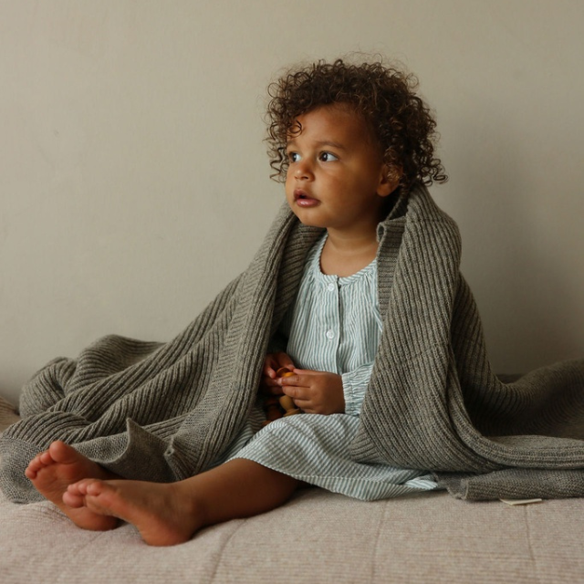 deken gaston merinowol hvid stone grijs bruin