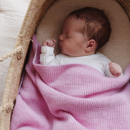 babydeken ivy merinowol deken hvid cotton candy roze