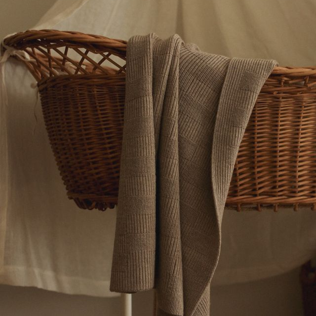 wollen deken hvid pebble grijs babydeken babykamer