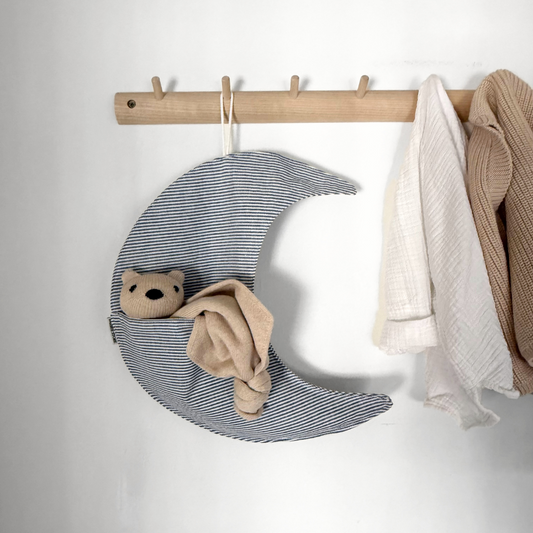 hang maan babykamer groot gestreept