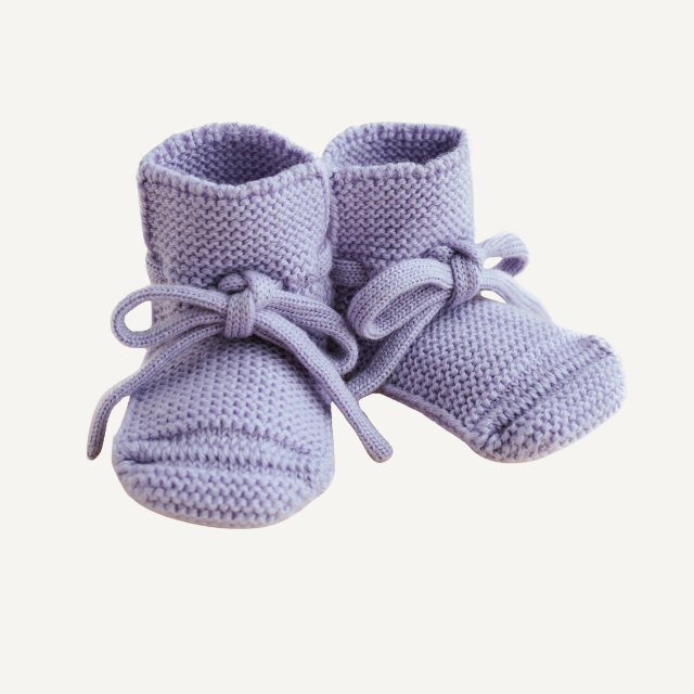 hvid merinowol slofjes baby lila paars wollenslofjes