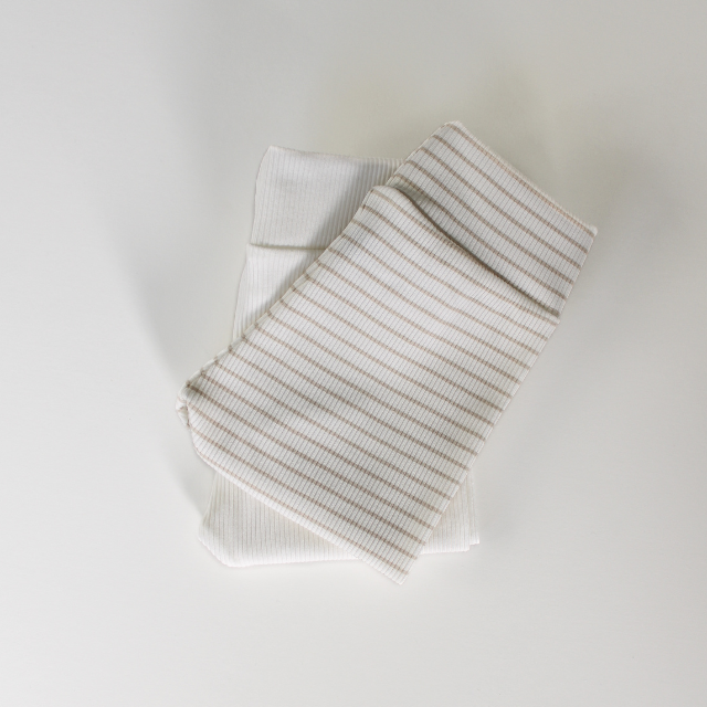Two thirteen striped legging oat 
