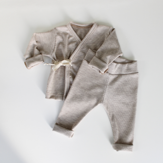  Two thirteen beige newborn set rib 