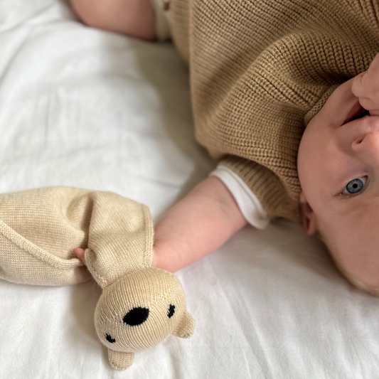 baby newborn vest harvey hvid sand merinowol