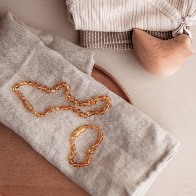 voorbeeld Barnsteen ketting kind honey 32 cm
